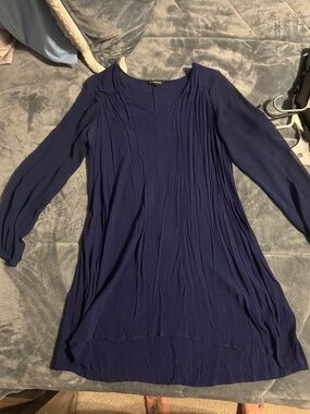 Express Women’s Navy Long Sleeve V-Neck Pleated Dress